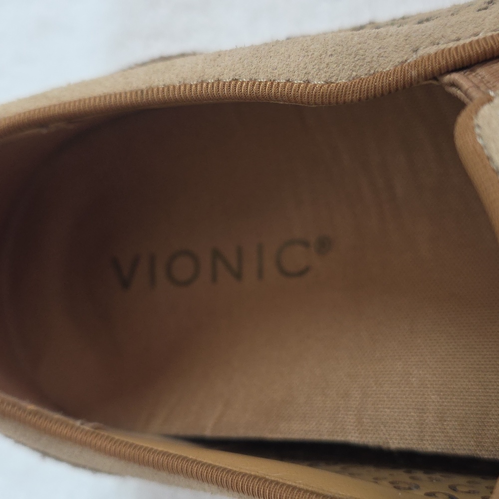 Vionic Kimmie Perforated Wheat Slip On Sneaker Womens Size 9 Nwob - Picture 7 of 16